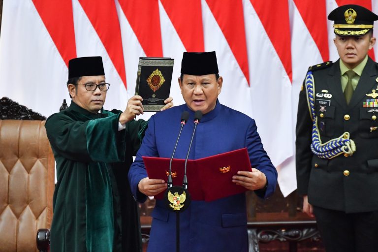 Prabowo Subianto Dan Gibran Rakabuming Raka Resmi Dilantik Sebagai