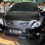 Mobil Toyota Innova B 1716 SDC yang digunakan Anas Urbaningrum