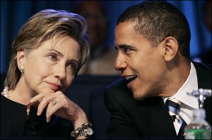 Barack dan Hillary (Foto polichicksonline.com)