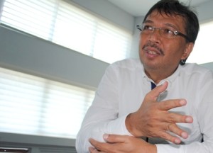 Kejati Kembali Didesak Usut Rektor Samsul Rizal