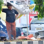 Kak Buleuen Masak di Trotoar