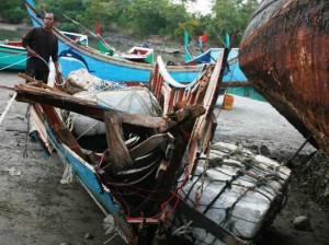 Dihempas Badai, Tiga Boat Nelayan Hancur