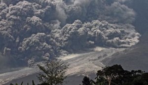 Sinabung Terus Meletus, Polisi Jaga Ketat Pintu Masuk Kaki Gunung