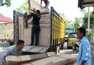 KIP Aceh Utara Distribusikan Logistik Pemilu