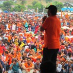 Hujan, Massa PNA Tetap ‘Orange-kan’ Blang Asan