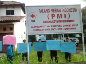 Berdemo, Relawan Minta PMI Lhokseumawe Diaktifkan