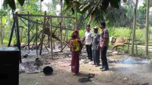 Ribut Masalah Sabun Cuci, Pasturi Ini Saling Bakar  