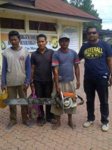 Tebang Kayu Hutan, Sahimin dan Selamat Ditangkap Polisi  