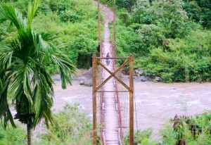 Jembatan ke Pantee Peusangan