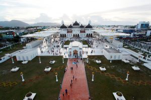 Mengendus Korupsi di Pelataran Masjid