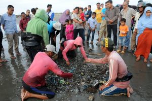 Balada Ucok, Nelayan Gampong Jawa