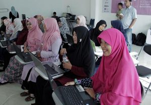 Tingkatkan Pemberdayaan IRT, Bekraf Gelar Coding Mum