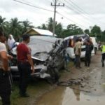 Kijang Innova dan L300 Terlibat Laga Kambing di Pidie Jaya