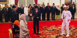 Presiden Beri Gelar Pahlawan pada Perempuan Pejuang Aceh hingga Pendiri HMI