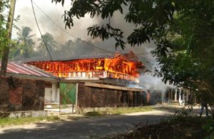 Rangkang Santri Pesantren Nurul Fata Pasie Raja Hangus Terbakar