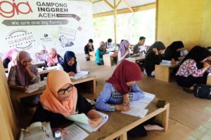 Belajar English di Gampong Inggreh Aceh