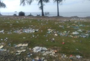 Jorok, Sampah Menumpuk di Tempat Wisata Ini