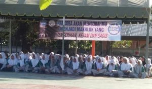 Alumni SMAN 1 Keumala Sosialisasi Bahaya Narkoba untuk Siswa dan Wali Murid