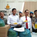 Polisi dan BPOM Sita Mie Berformalin di Pasar Lambaro