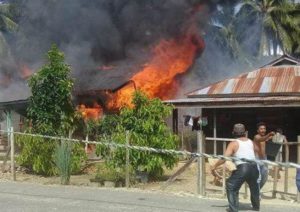 Ditinggal Pemilik, Satu Rumah di Aceh Singkil Ludes Terbakar