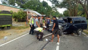 Ini Keterangan Polisi Terkait Lakalantas Truck Vs Kijang Minibus di Nagan Raya