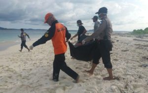 Keluarga Pindahkan Kuburan Mayat yang Ditemukan di Pulau Banyak