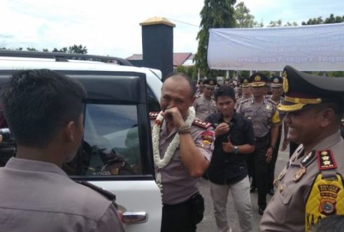 Suasana Haru Warnai Pisah Sambut Kapolres Singkil