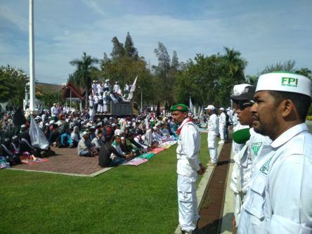 Ribuan Massa Ormas Islam Demo di Kantor Gubernur Aceh