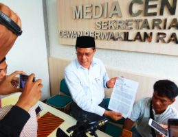 Diduga Cemarkan Nama Baik, Abdullah Saleh Laporkan Irwandi Yusuf