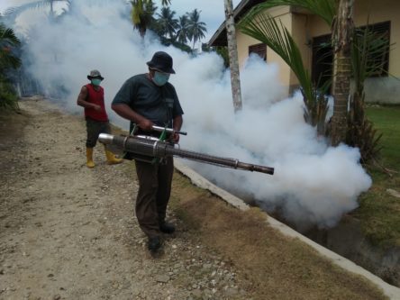 Antisipasi Penularan DBD, Dinkes Singkil Lakukan Fogging