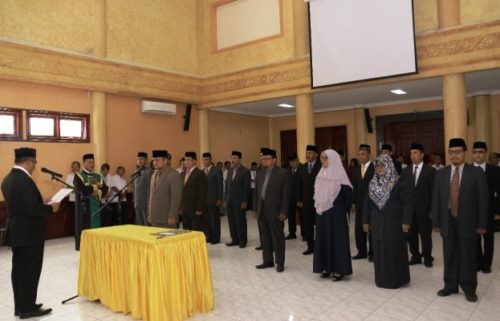 Bupati Aceh Barat Lantik 35 Pejabat Eselon II