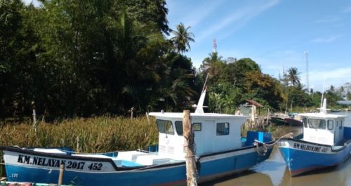 Kapal Bantuan Kementerian Perikanan RI Terbengkalai