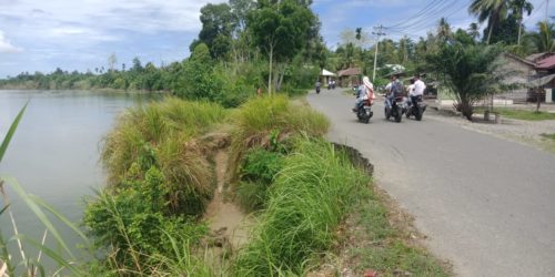 Lintasan Lamie-Kuala Tuha Kian Parah, Mahasiswa Tuntut Pemerintah Lunasi Janji