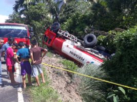 Supir Mengantuk, Mobil Tangki Terbalik di Babahrot