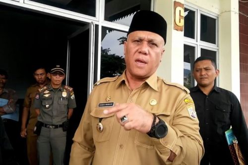 Penulis “Bupati Biadab” Tantang Shabela Sumpah Al-Qur’an di Pengadilan