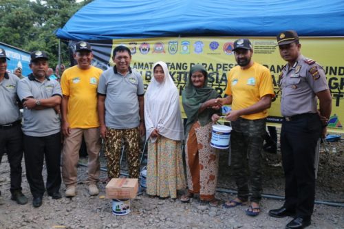 Bhayangkara of Road dan Dinsos Aceh Gelar Bhaksos di Lamteuba