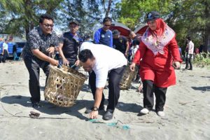 Pemerintah Aceh Kampanyekan Pengurangan Penggunaan Sampah Plastik