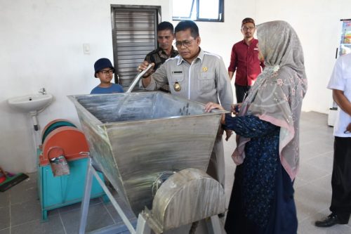 Rumah Pengelolaan Tiram Desa Alue Naga Diresmikan