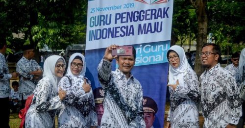 Peringatan hari guru setiap tanggal 25 November. (Foto Antara Foto).