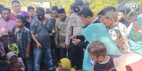 penemuan mayat bocah enggelam di sungai sampoiniet foto tribrata