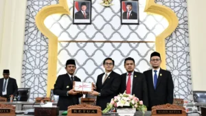 Ade Surya dicopot dari jabatannya sebagai Pj Wali Kota Banda Aceh. .Foto: PikiranAceh