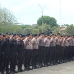 Ratusan personel gabungan saat melaksanakan apel pengamanan di kawasan Monas, Jakpus, Jumat (27/12/2024). (Foto: Polres Metro Jakpus)