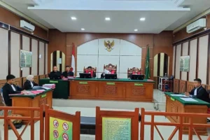 Persidangan perkara pembunuhan dengan tuntutan pidana mati di Pengadilan Negeri Bireuen di Bireuen, Provinsi Aceh. Sumber Foto: Humas Kejari Bireuen