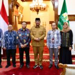 Penjabat Gubernur Aceh, Dr. H. Safrizal ZA, M.Si, menerima silaturahmi Kepala Perwakilan BI Provinsi Aceh dan rombongan, di Pendopo Gubernur Aceh, Selasa, 21/1/2025. Foto: Biro Adpim