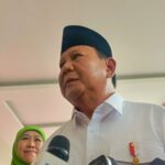 Presiden Prabowo Subianto saat jumpa media usai Kongres ke-XVIII Muslimat Nahdlatul Ulama (NU) di Jatim Expo, Surabaya, Senin (10/2/2025). Foto: RRI/Josua Sihombing