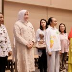 Marlina Usman, istri Gubernur Aceh Muzakir Manaf, mengikuti gladi pelantikan Ketua TP PKK / TP Posyandu periode 2025-2030 di Aryanusa Ballroom Lantai III, Menara Danareksa Jl. Medan Merdeka Selatan No.14, Gambir, Jakarta Pusat, Rabu (19/2). Pelantikan dijadwalkan berlangsung Kamis (20/2). Foto: Biro Adpim