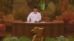 Presiden Prabowo Subianto sekaligus Ketua Umum (Ketum) Partai Gerindra saat berpidato dalam peringatan HUT ke-17 Partai Gerindra di Sentul, Bogor, Sabtu (15/2/2025). Foto: Tangkap Layar YouTube Gerindra TV