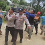 Jasad korban saat dibawa pulang ke rumah duka. Foto: dok BPBD Aceh Tamiang.