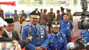 Direktur Jenderal Bina Administrasi Kewilayahan, Safrizal ZA saat ditemui oleh wartawan usai Apel Kesiapsiagaan Nasional Pemadam Kebakaran di Kota Bontang, Kalimantan Timur, Sabtu (1/3/2025). (Foto: Humas Kemendagri)